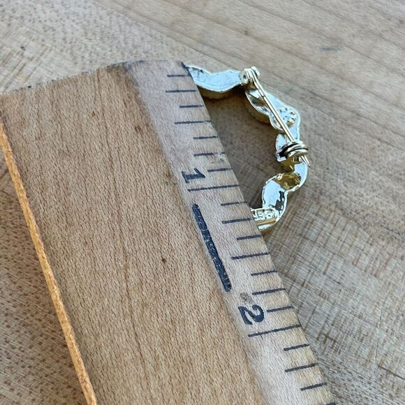 Vintage Gold Tone Wreath Circle Pin Brooch Signed Gerry's Round - Picture 5 of 5